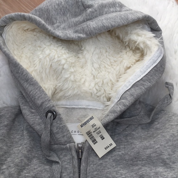Aero zip up hoodie NWT - Picture 3 of 5